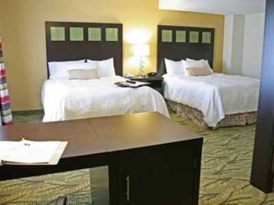 Hotel Hampton & Tulsa-woodland Hills 3*